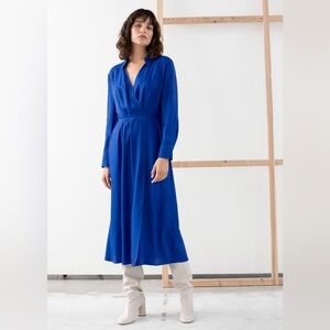 & Other Stories Open Collar V Neck Long Sleeve Midi Dress in Bright Blue Size 6